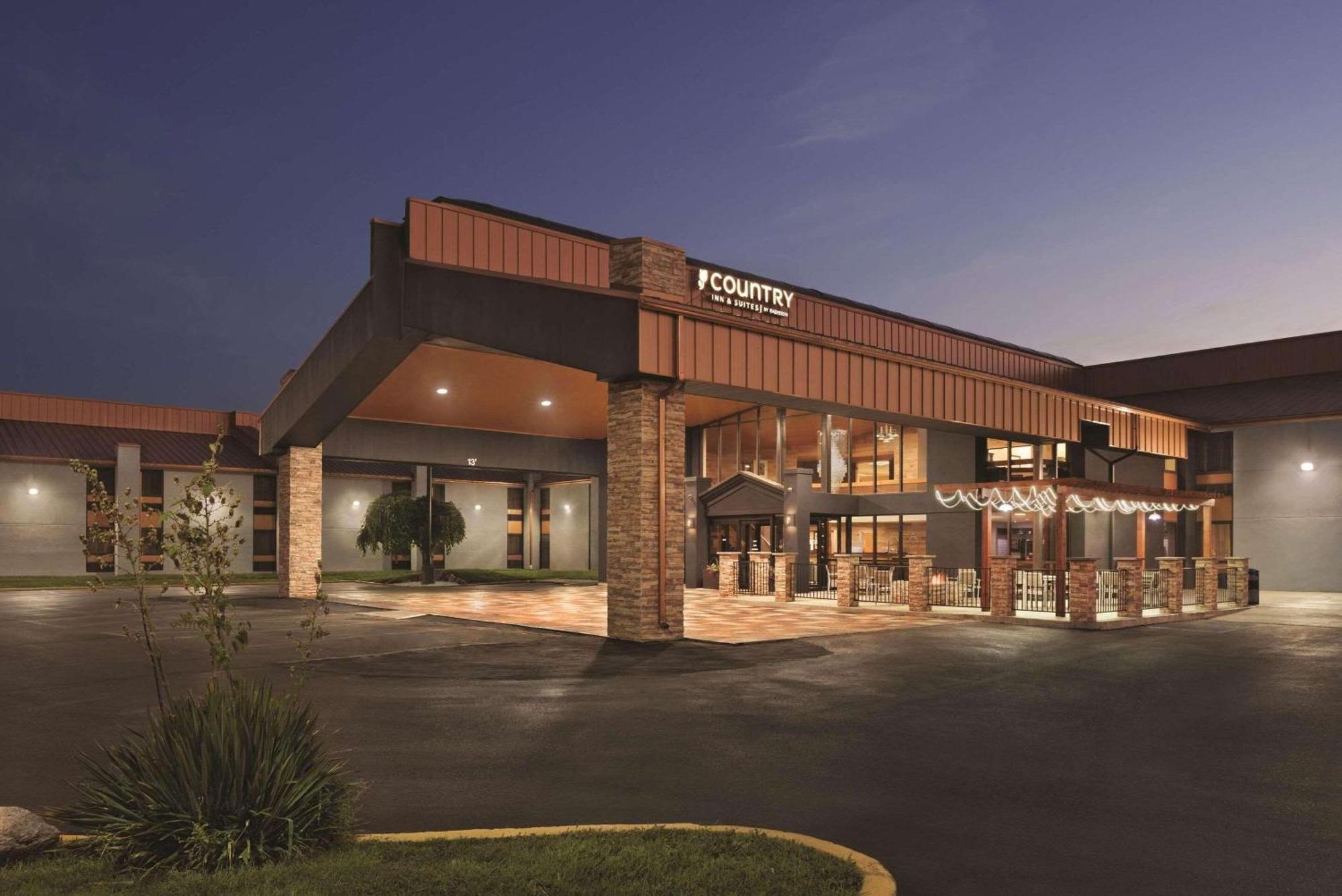 Country Inn & Suites By Radisson, Indianapolis East, In Exterior foto